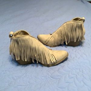 Coconuts fringe bootie